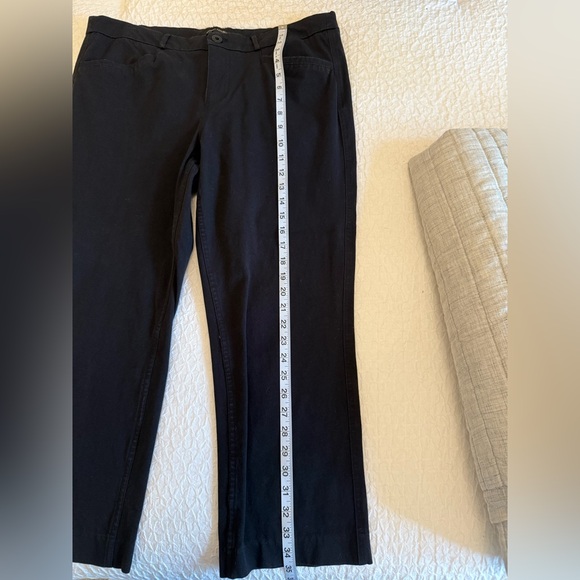 Banana Republic Black Cropped Straight-Leg Pants - Size 14 - Picture 4 of 9